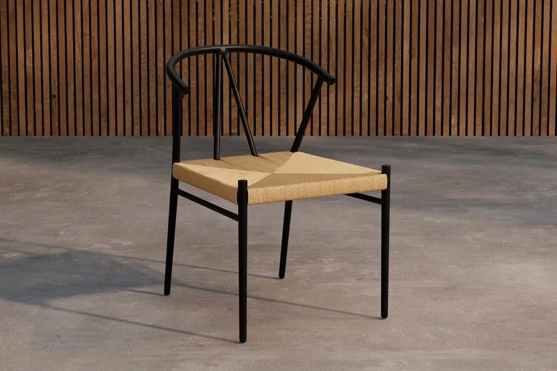 Alfons spisestol utendørs, Svart