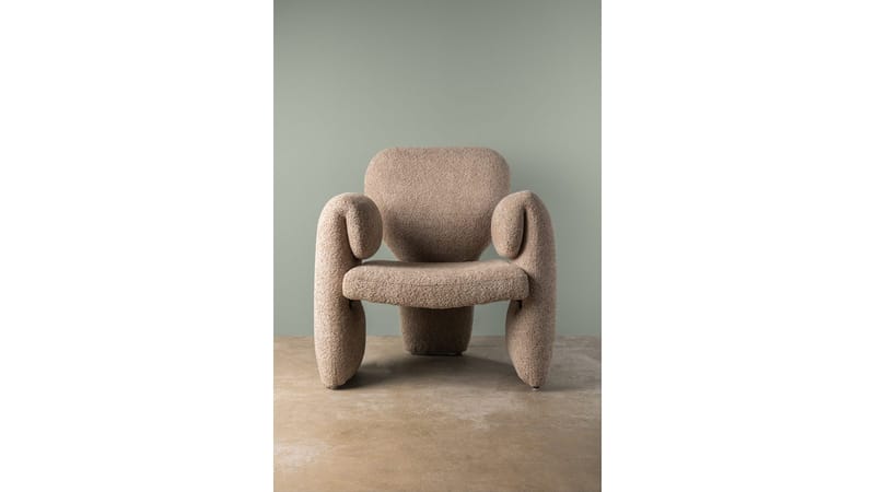 Calvero lenestol i stoff - Beige - Møbler - Stoler - Lenestoler