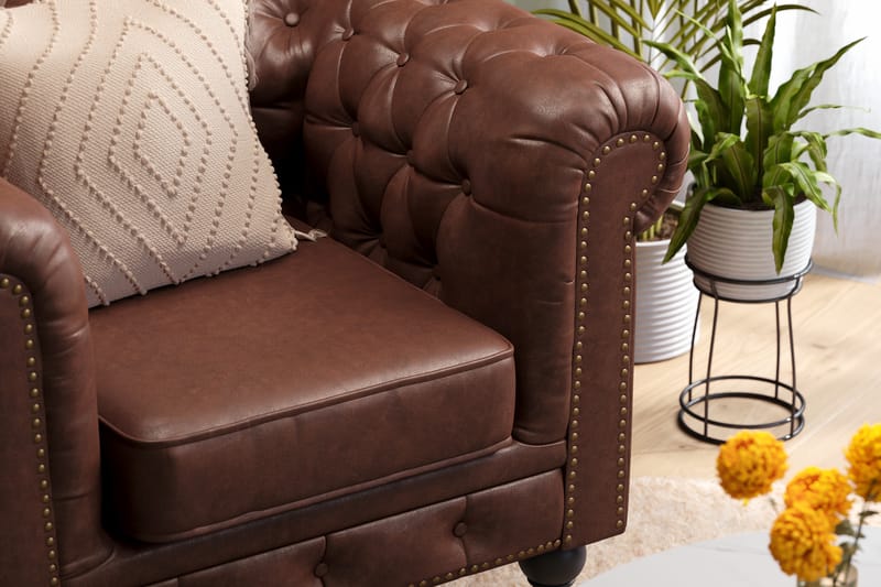 Chesterfield Deluxe Lenestol - Mørk brun - Møbler - Stoler - Lenestoler