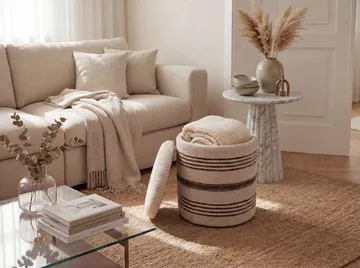 Nirek rund sittepuff med oppbevaring i ullstoff - lys beige - Møbler - Stoler - Krakk - Puff