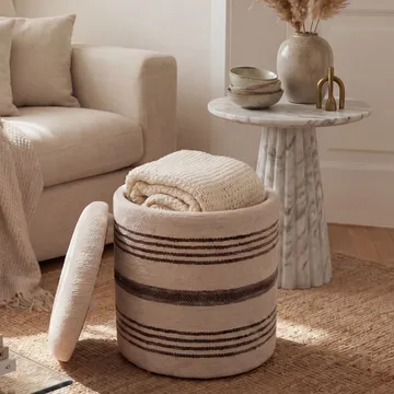 Nirek rund sittepuff med oppbevaring i ullstoff - lys beige - Møbler - Stoler - Krakk - Puff