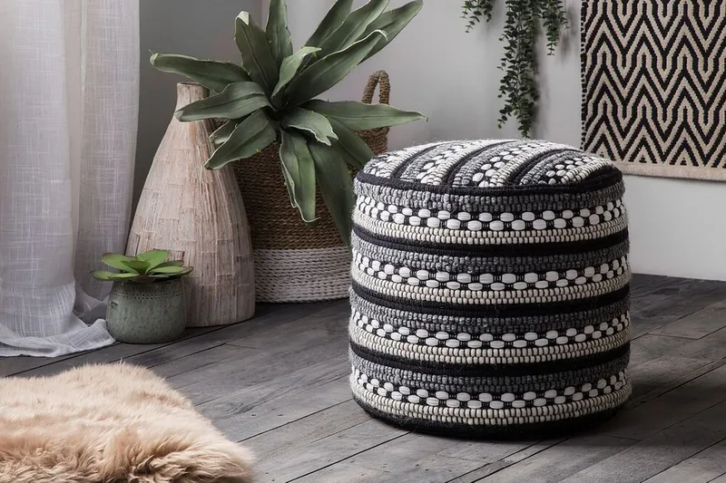 Guntur Puff 41 cm - Hvit - Møbler - Stoler - Krakk - Puff