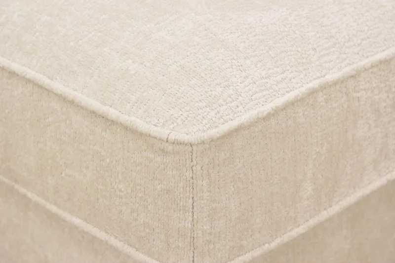 Rossita Fotskammel i chenille - Beige - Møbler - Stoler - Krakk - Fotskammel