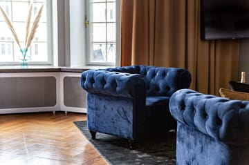 Chesterfield Lyx Stor behagelig dyp fløyelfotøyd – Fotøyd til stue - Blå Fløyel - Møbler - Stoler - Lenestoler - Chesterfield lenestol