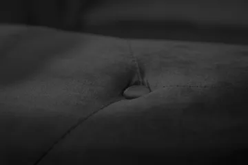 Chesterfield Lyx Stor behagelig dyp fløyelfotøyd – Fotøyd til stue - Svart Fløyel - Møbler - Stoler - Lenestoler - Chesterfield lenestol