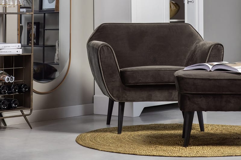 Corollos Fløyelslenestol - Varm Grønn - Møbler - Stoler - Lenestoler