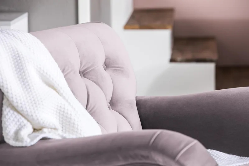 Howard Riviera Fløyelslenestol - Lilla - Møbler - Stoler - Lenestoler - Howard lenestol