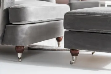 Howard Riviera Lenestol med Fotskammel - Sølvgrå - Møbler - Stoler - Lenestoler - Howard lenestol