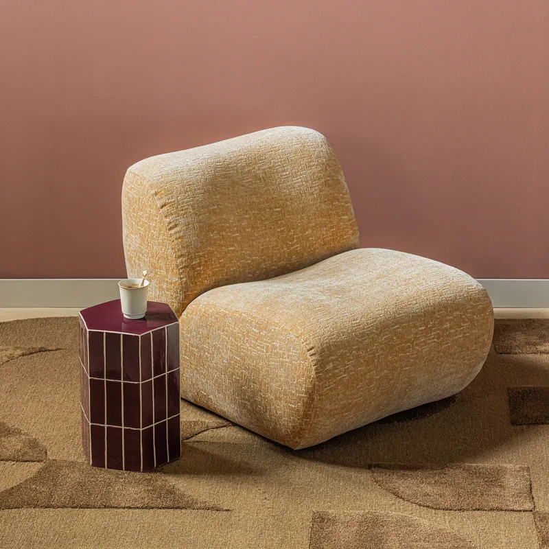 Lenestol Nomu, Lys gul