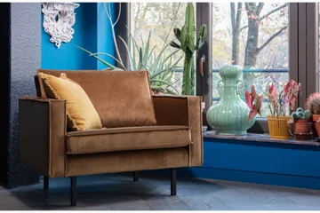 Lissbon Fløyelslenestol - Honninggul - Møbler - Stoler - Lenestoler - Fløyelslenestol