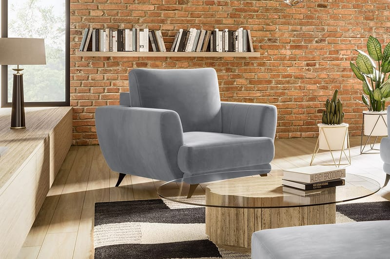 Megis Lenestol, Lysegrå