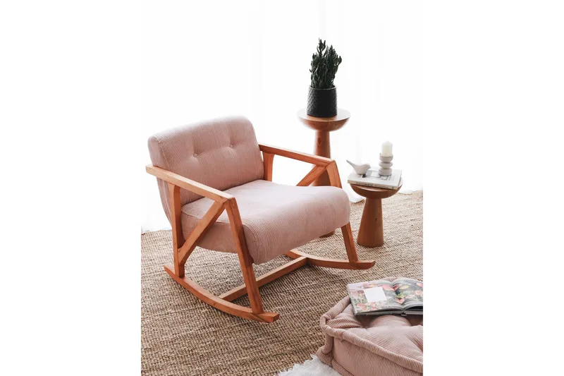 Muskuran Lenestol, Rosa