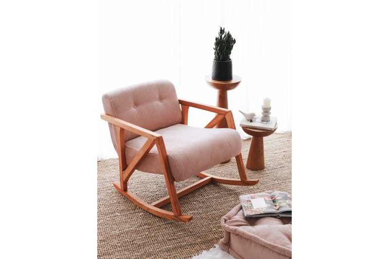 Muskuran Lenestol, Rosa