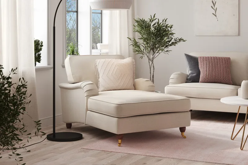 Howard Lyx Sjeselonglenestol - Beige - Møbler - Stoler - Lenestoler - Sjeselonglenestol & divanlenestol