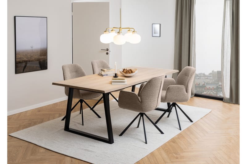 Lipie Spisestol i Bouclé med Metallben - Beige - Møbler - Stoler - Spisestuestoler & kjøkkenstoler
