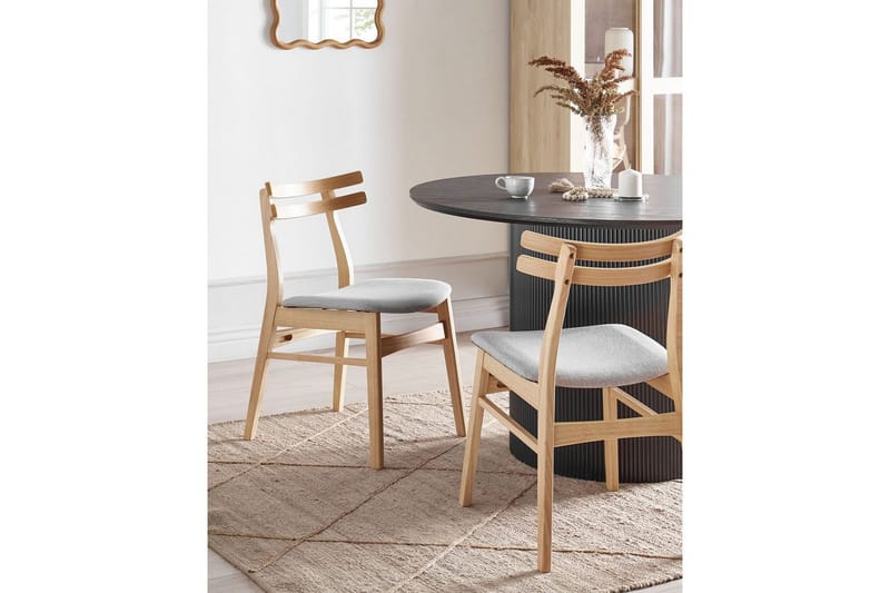 Matsalsstol Beliani Cynthiana set om 2 Ljus Trä-Grå Light grey - Møbler - Stoler - Spisestuestoler & kjøkkenstoler