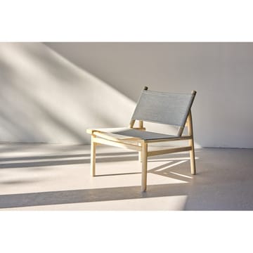 Millo Lenestol i Stoff med Treunderstell - Beige - Møbler - Stoler - Lenestoler