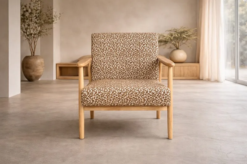 Runbert Retro Lenestol i Chenille med Armlene og Trestativ - Brun - Møbler - Stoler - Lenestoler