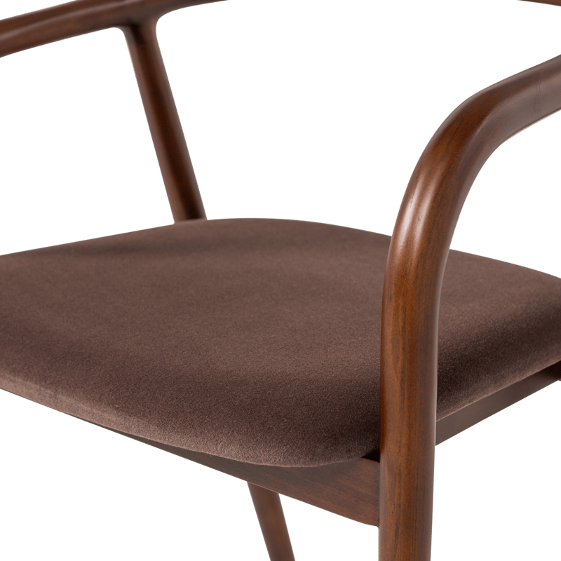 Spisestol Bran med armlener - Brun - Møbler - Stoler - Spisestuestoler & kjøkkenstoler