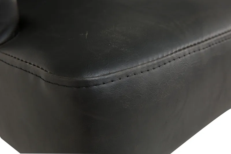 Tuva Spisestol Kunstlær - Svart - Møbler - Stoler - Spisestuestoler & kjøkkenstoler