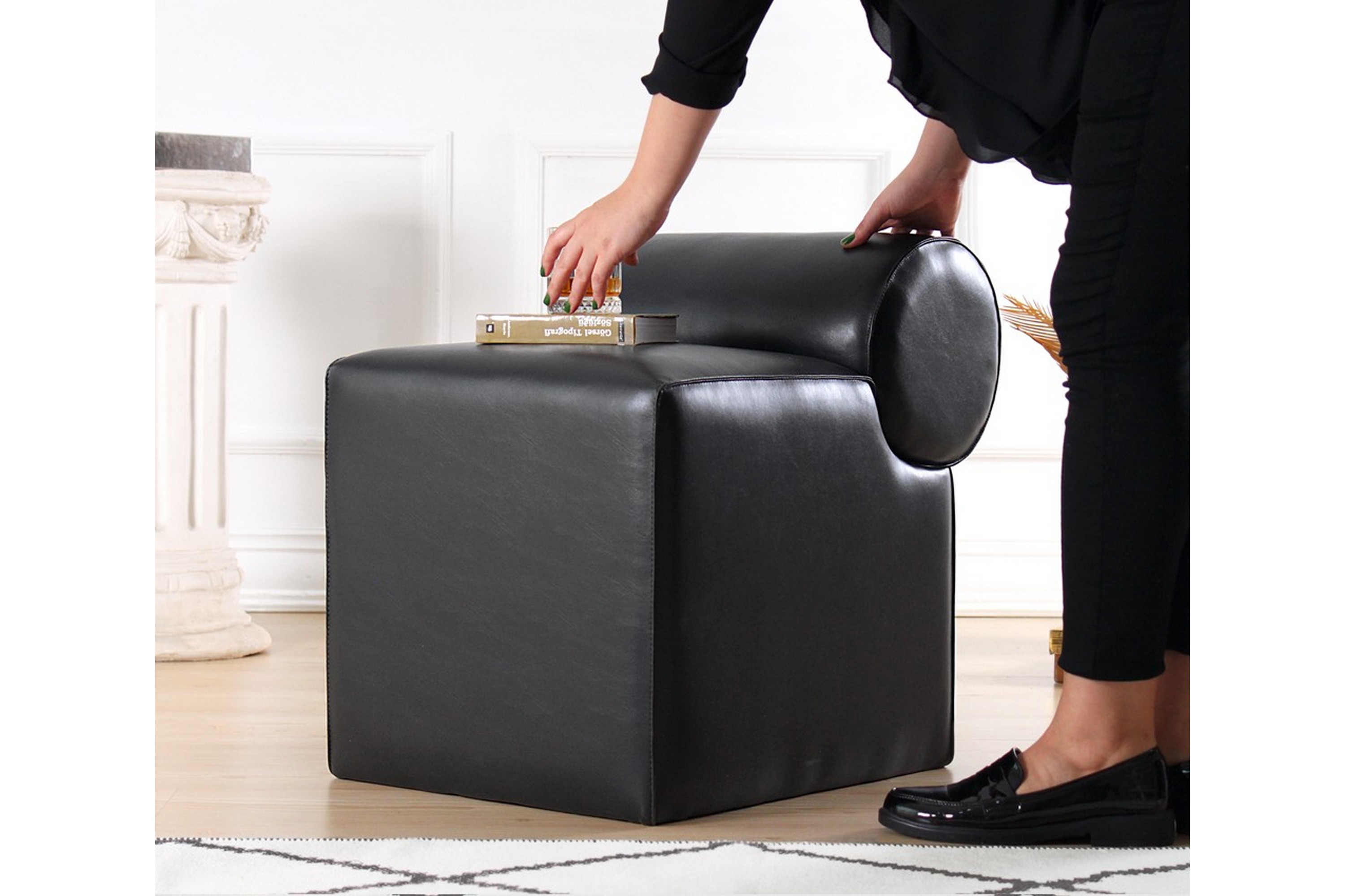 Nahar Sittepuff 45 cm - Svart