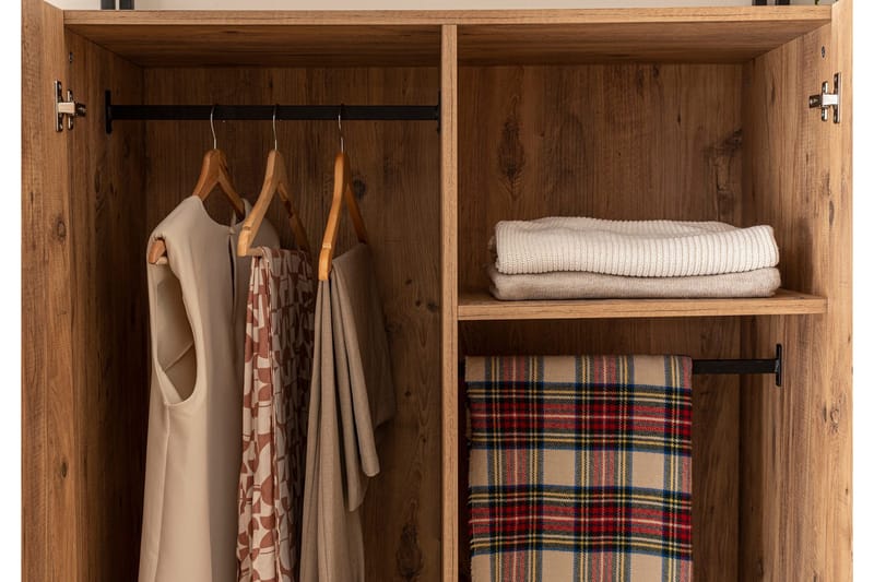 Batler Garderobe 52x104 5 Dører - Natur - Oppbevaring - Garderober & garderobesystem