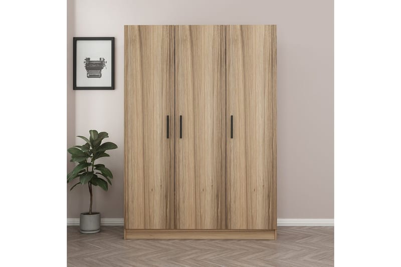 Fruitland Garderobe 135 cm - Eik - Oppbevaring - Garderober & garderobesystem