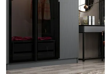 Fruitland Garderobe 225 cm - Antrasitt - Oppbevaring - Garderober & garderobesystem