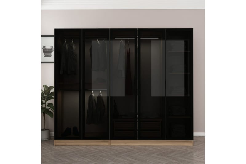 Fruitland Garderobe 225 cm - Brun - Oppbevaring - Garderober & garderobesystem