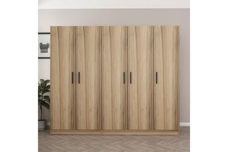 Fruitland Garderobe 225 cm - Brun - Oppbevaring - Garderober & garderobesystem