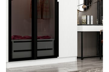 Fruitland Garderobe 225 cm - Hvit - Oppbevaring - Garderober & garderobesystem