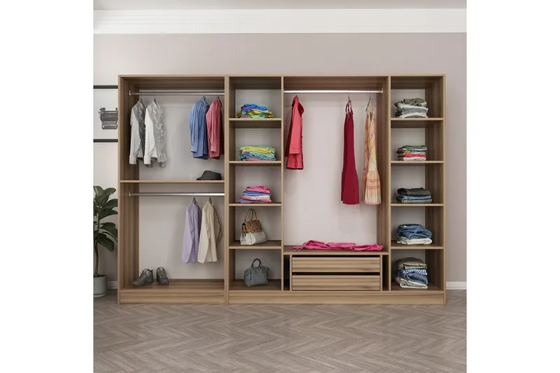 Fruitland Garderobe 270 cm - Brun - Oppbevaring - Garderober & garderobesystem