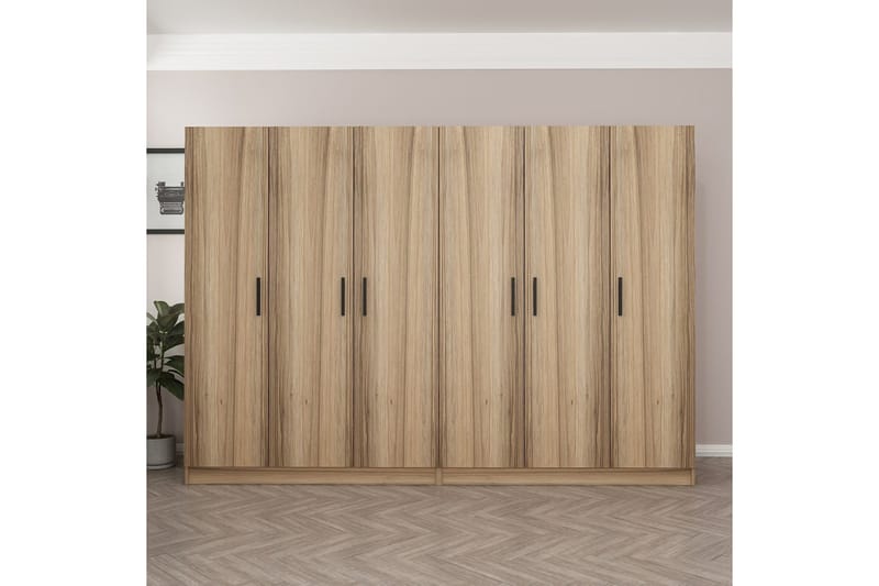 Fruitland Garderobe 270 cm - Brun - Oppbevaring - Garderober & garderobesystem