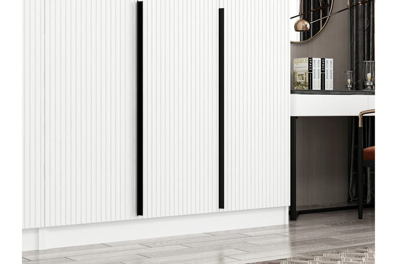 Fruitland Garderobe 270 cm - Hvit - Oppbevaring - Garderober & garderobesystem
