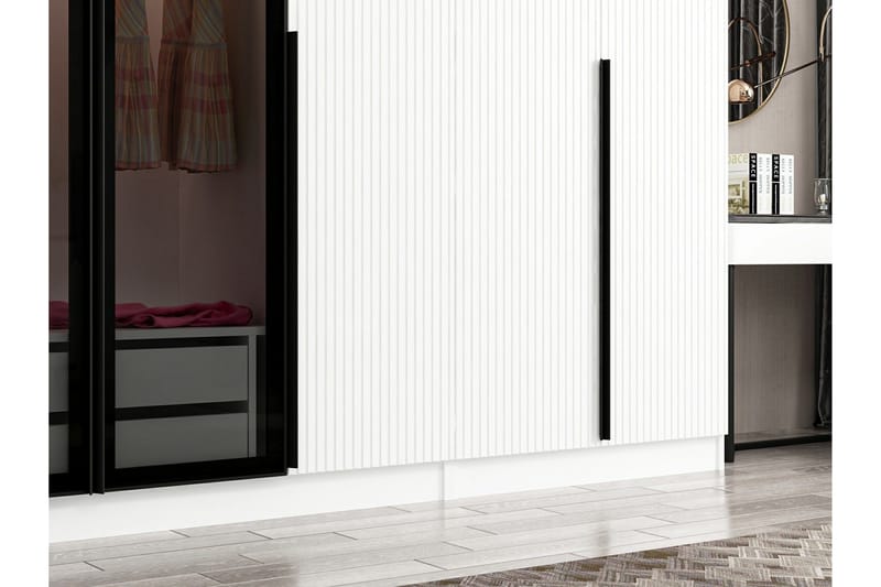 Fruitland Garderobe 315 cm - Hvit - Oppbevaring - Garderober & garderobesystem