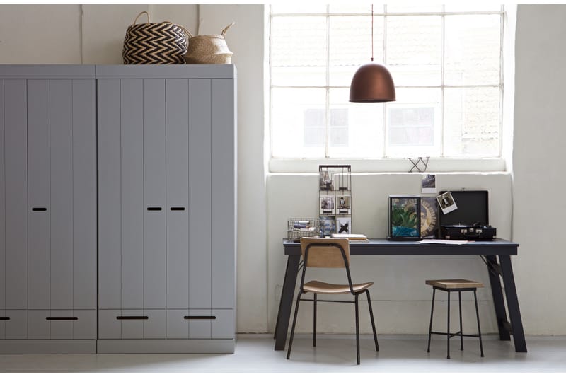 Garderobe Floella 94 cm 2 Dører 2 Skuffer - Grå Furu - Oppbevaring - Garderober & garderobesystem - Garderobeskap