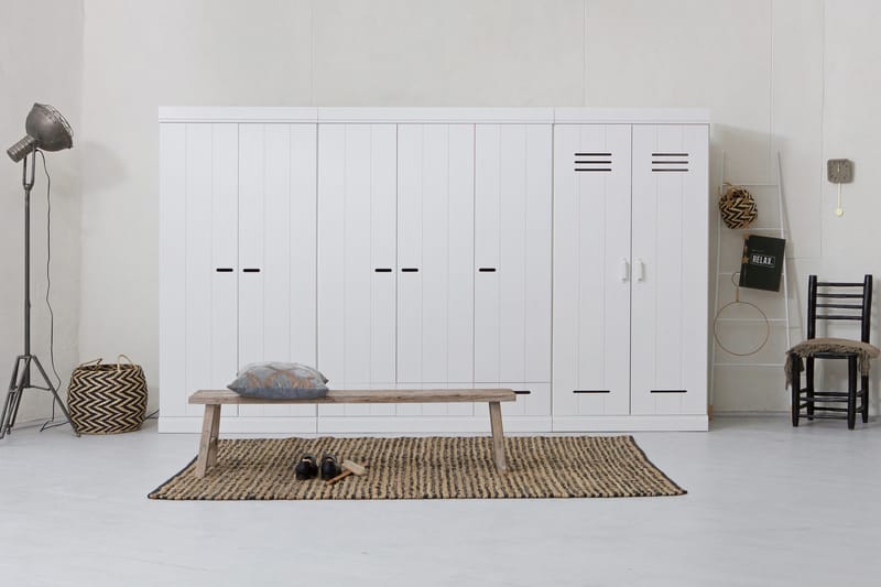 Varius Garderobe 140 cm 3 Dører 3 Skuffer - Hvit Furu - Oppbevaring - Garderober & garderobesystem - Garderobeskap