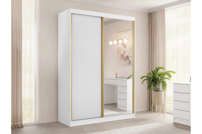 Gudelia Garderobeskap 151x216 cm - Hvit - Oppbevaring - Garderober & garderobesystem