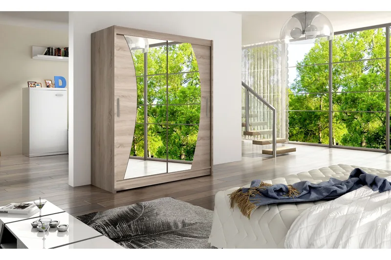 Leila Garderobe 150 cm Skyvedører Bøyd Speil - Eik - Oppbevaring - Garderober & garderobesystem