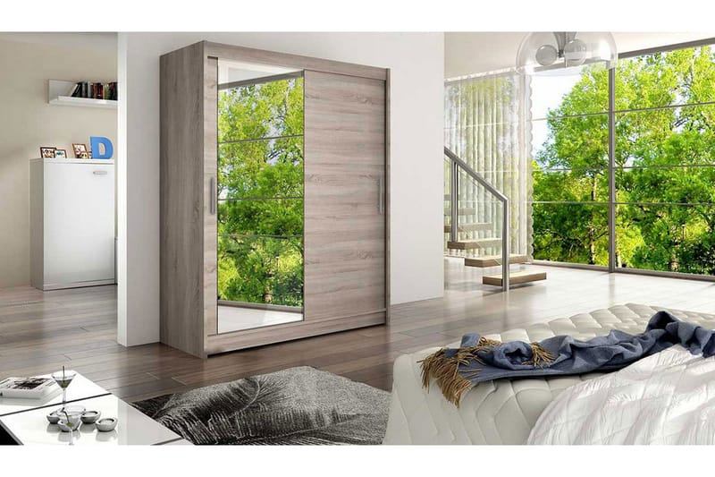 Leila Garderobe Skyvedører Speil - Eik - Oppbevaring - Garderober & garderobesystem