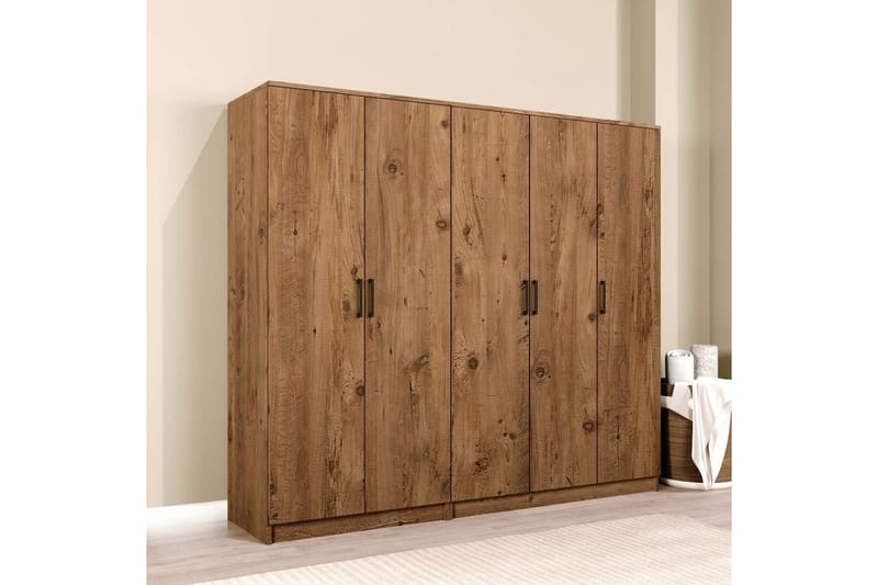 Olera Garderobe 200x180 cm - Natur - Oppbevaring - Garderober & garderobesystem