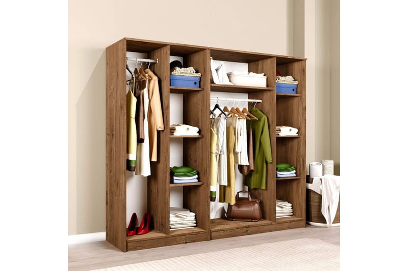 Olera Garderobe 200x180 cm - Natur - Oppbevaring - Garderober & garderobesystem