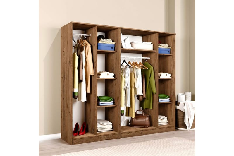 Olera Garderobe 200x180 cm - Natur - Oppbevaring - Garderober & garderobesystem