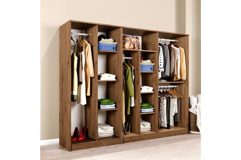 Olera Garderobe 220x180 cm - Natur - Oppbevaring - Garderober & garderobesystem