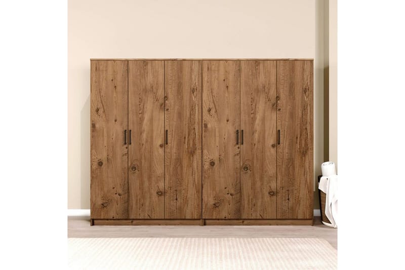 Olera Garderobe 240x180 cm - Natur - Oppbevaring - Garderober & garderobesystem