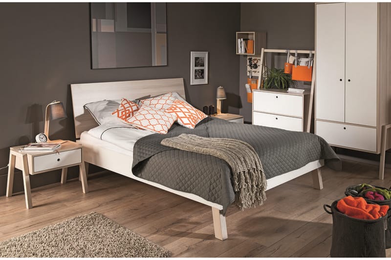 Spot Garderobe Tre / Natur / Hvit - VOX - Oppbevaring - Garderober & garderobesystem