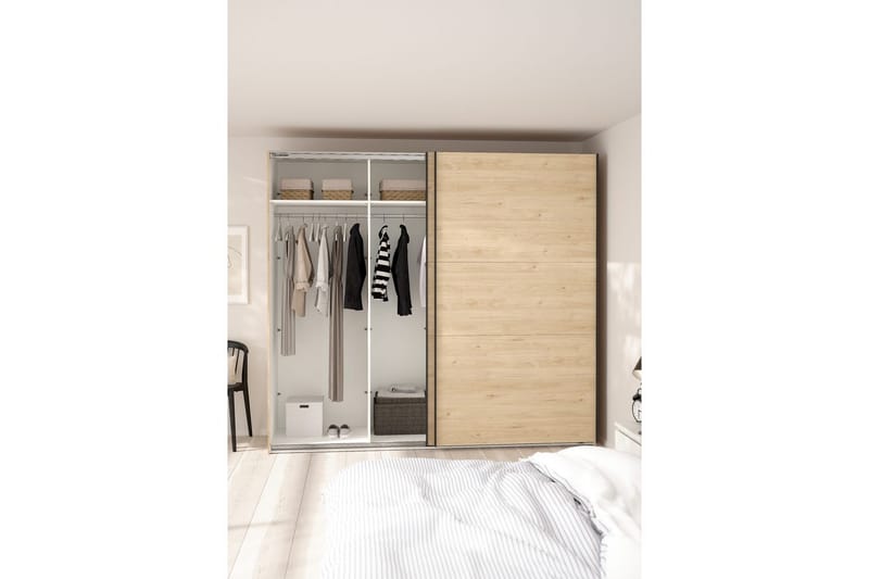 Takeru Garderobe 244x221 cm - Lysebrun - Oppbevaring - Garderober & garderobesystem