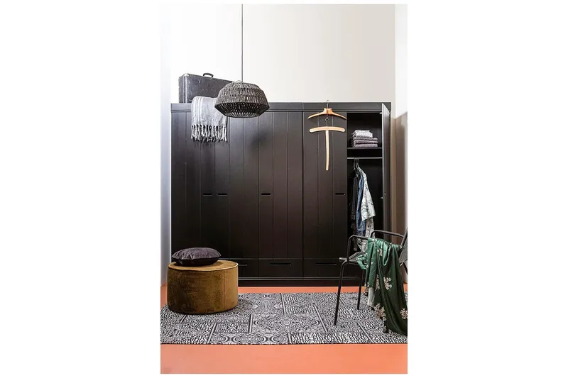 Varius Garderobe 94x53 cm 2 Dører - Furu/Svart - Oppbevaring - Garderober & garderobesystem