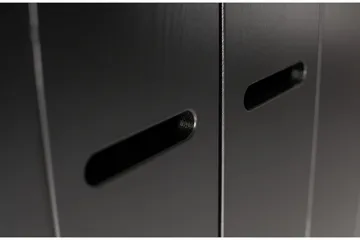 Varius Garderobe 94x53 cm 2 Dører - Furu/Svart - Oppbevaring - Garderober & garderobesystem