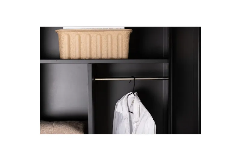 Garderobe Piring - Svart - Oppbevaring - Hylle - Oppbevaringshylle - Lagerhylle